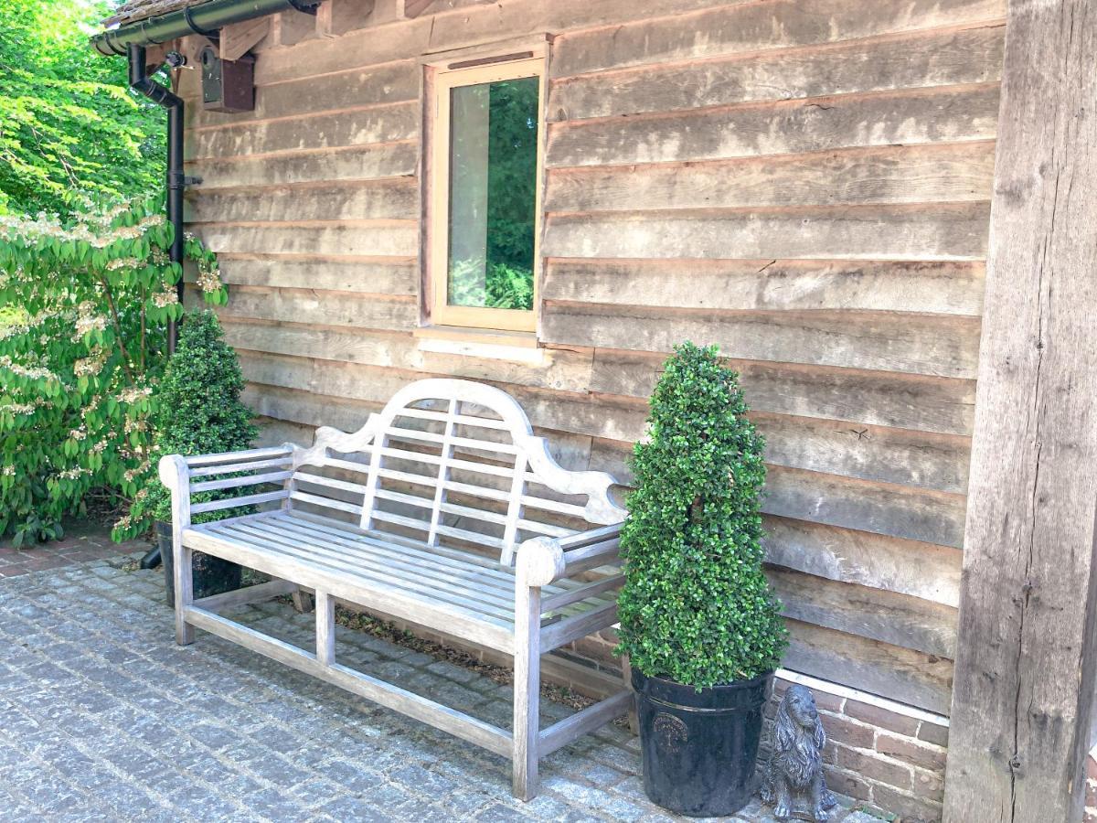 Hertford Barn Conversion Екстериор снимка