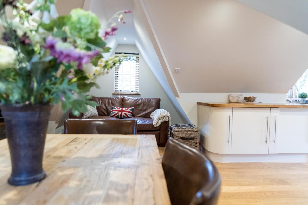 Hertford Barn Conversion Екстериор снимка