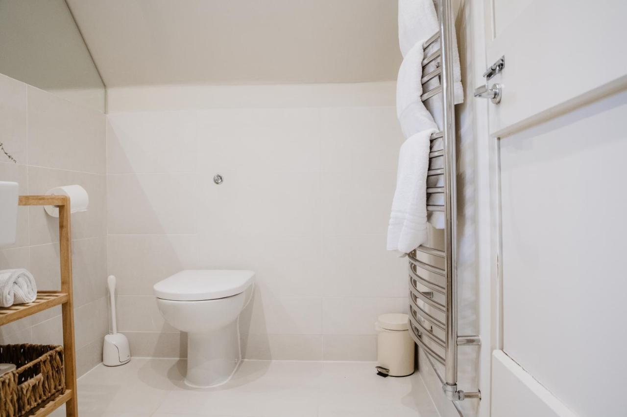 Hertford Barn Conversion Екстериор снимка